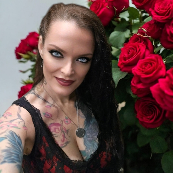 ❤️ Meet Moon Goddess ❤️ - Picture 11 of 16